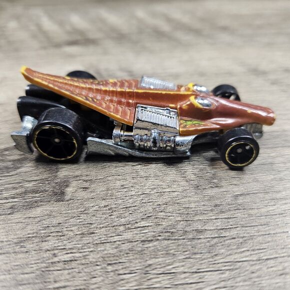 Hot Wheels Croc Rod Tan Diecast 1/64 Mattel Loose Toy Car - Picture 3 of 5